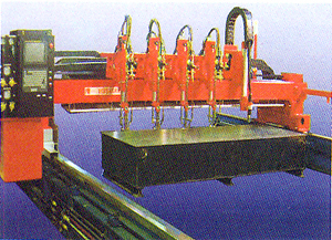 VERSAGRAPH CNC FLAME & PLASMA CUTTING MACHINE 